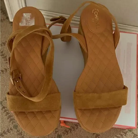 Chanel Brown Suede Platform Wedge Sandals 40 - Picture 3 of 9